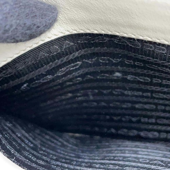 Prada Medium Handbag Saffiano Leather White - Picture 7 of 16